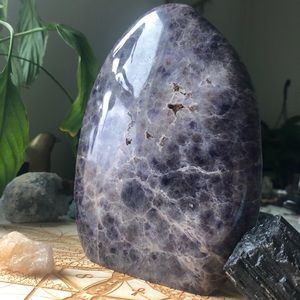 3lb 3oz free form amethyst crystal 💜🌌